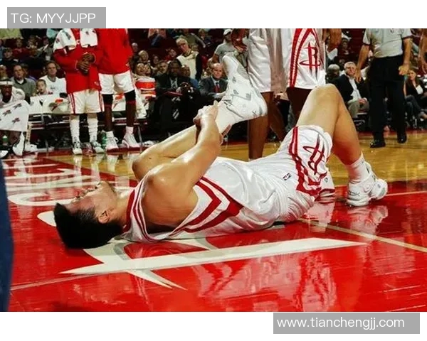 姚明分享篮球生涯中的失败经历与成长启示，激励年轻人勇敢面对挑战