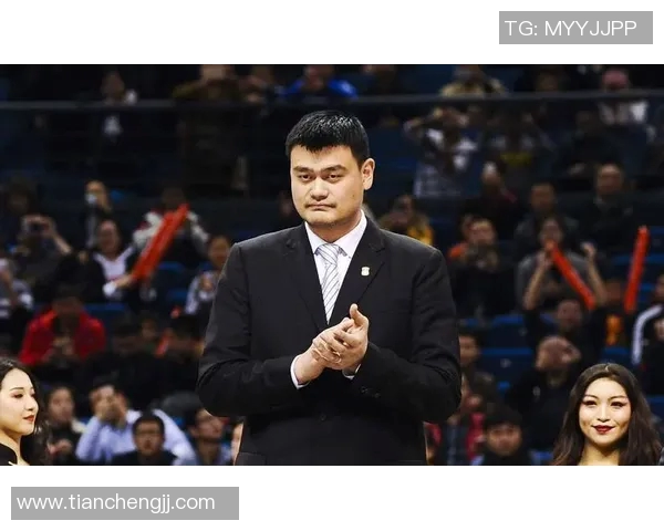 姚明与黄舒骏畅谈篮球人生与职业生涯的精彩瞬间分享视频