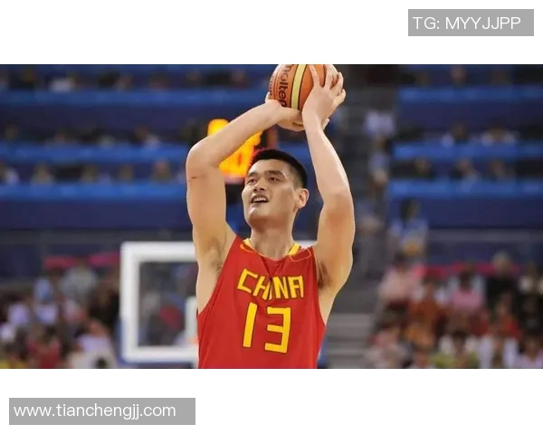 姚明升起球衣的瞬间见证了中国篮球的辉煌与梦想的传承