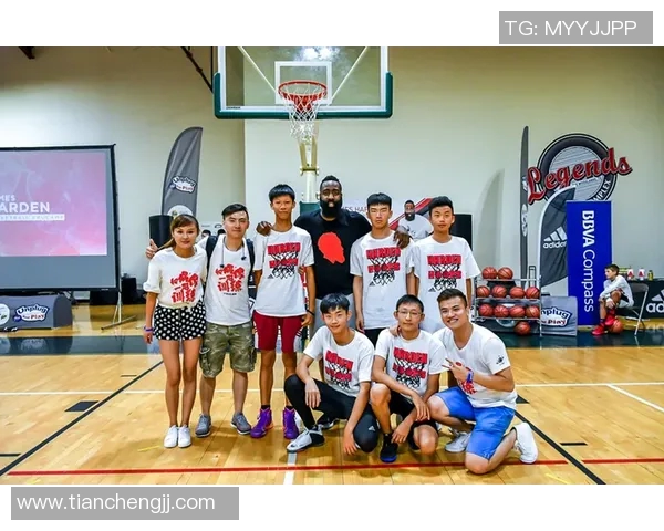 姚明亲临岚皋助力篮球发展共筑体育梦想新篇章